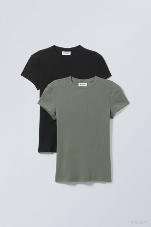 Weekday 2-pack Close Fitted Rib T-shirt 黒 カーキ | RSIK6007