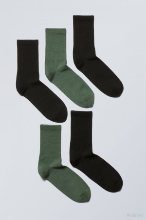 Weekday 5-pack 運動 Socks 黒 緑 | LNKU3145