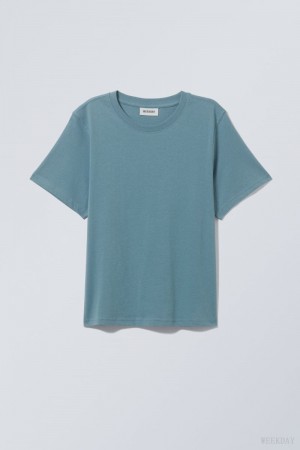 Weekday Essence Standard T-shirt 青 | NRAV7567