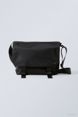 Weekday Messenger Bag 黒 | MRWS9003