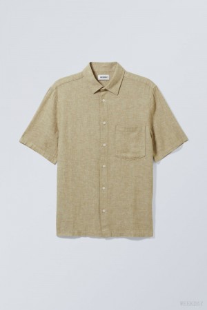 Weekday Relaxed Linen Short Sleeve Shirt カーキ | XCUR6146