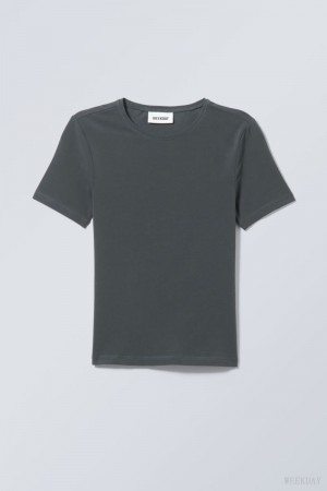 Weekday Slim Fitted T-shirt 暗緑 | FNEQ3320