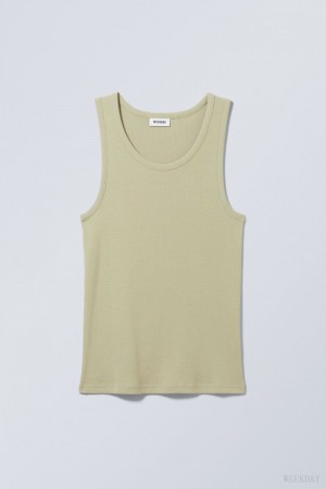 Weekday Standard Tank Top カーキ | CVMZ3305