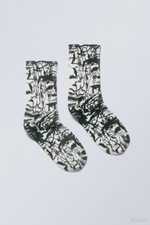 Weekday 運動 Printed Socks Triple Scribble | LOBF8859