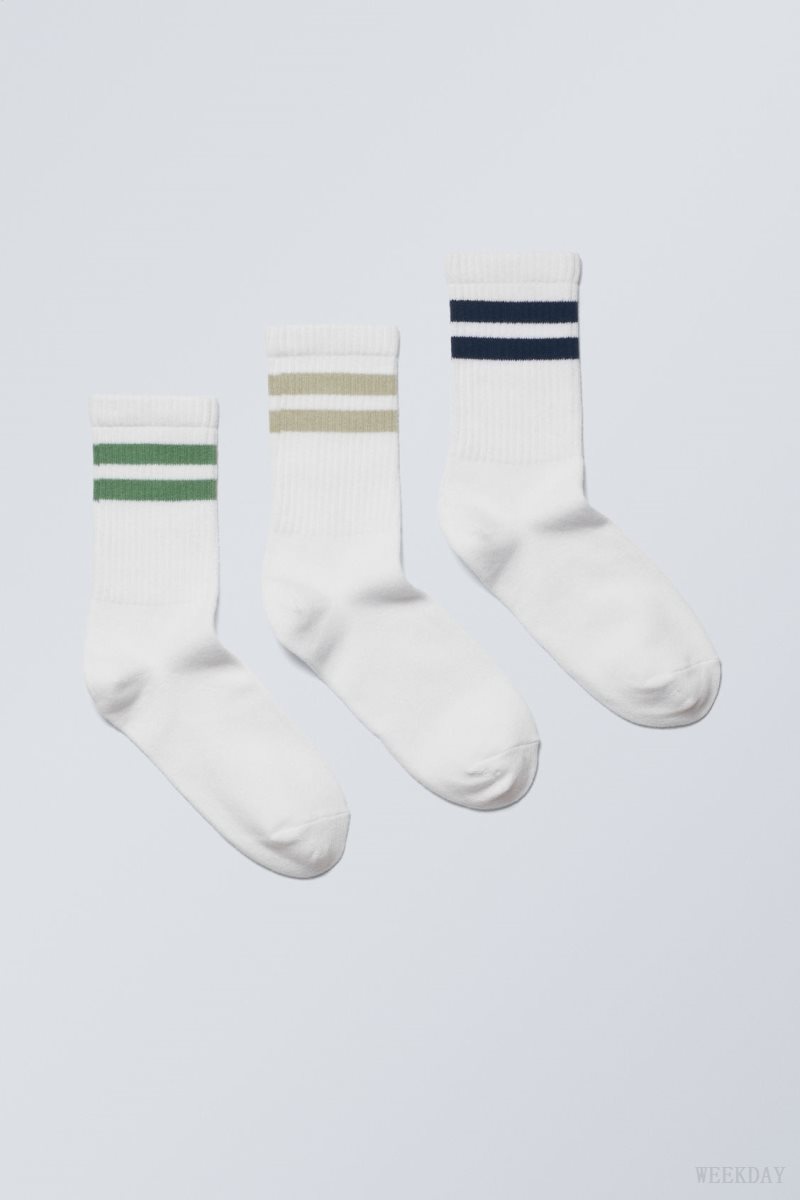 Weekday 3-pack 運動 ストライプ Socks 緑 カーキ 黒 | GMDE2376