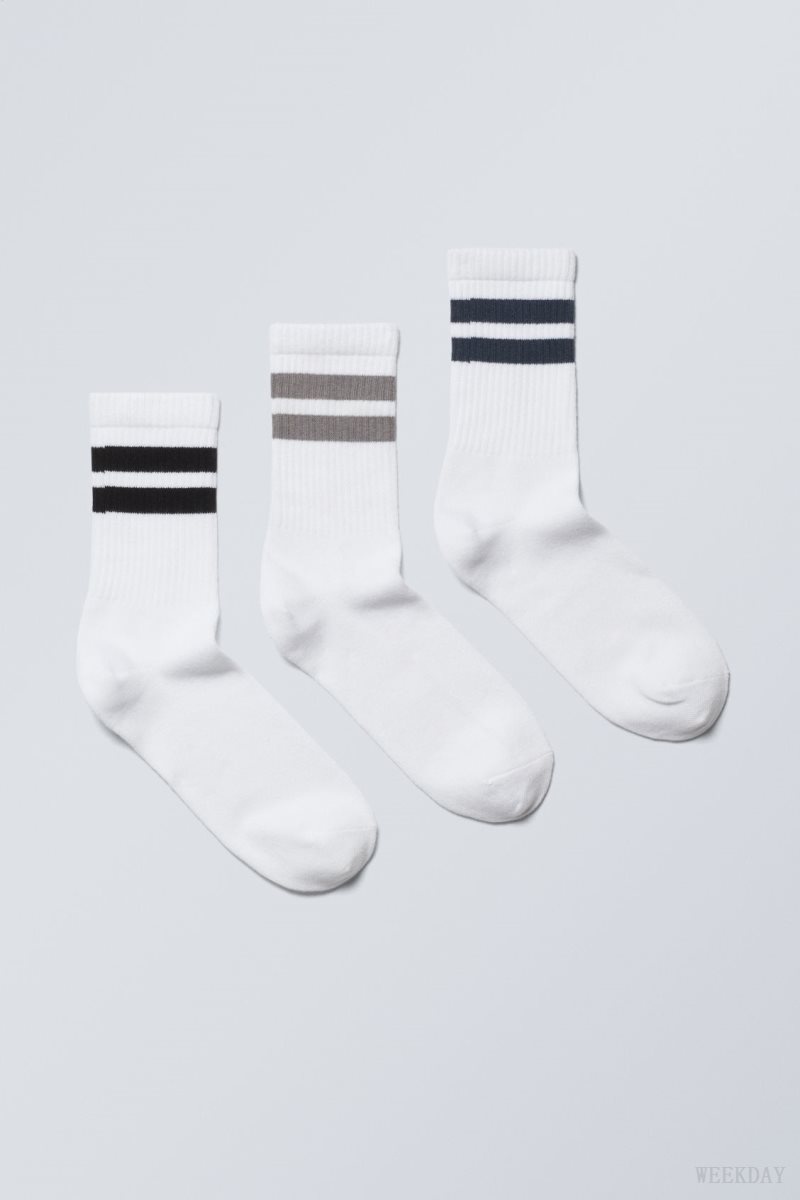 Weekday 3-pack ストライプ 運動 Socks グレー ネイビー 黒 | HHEU6766