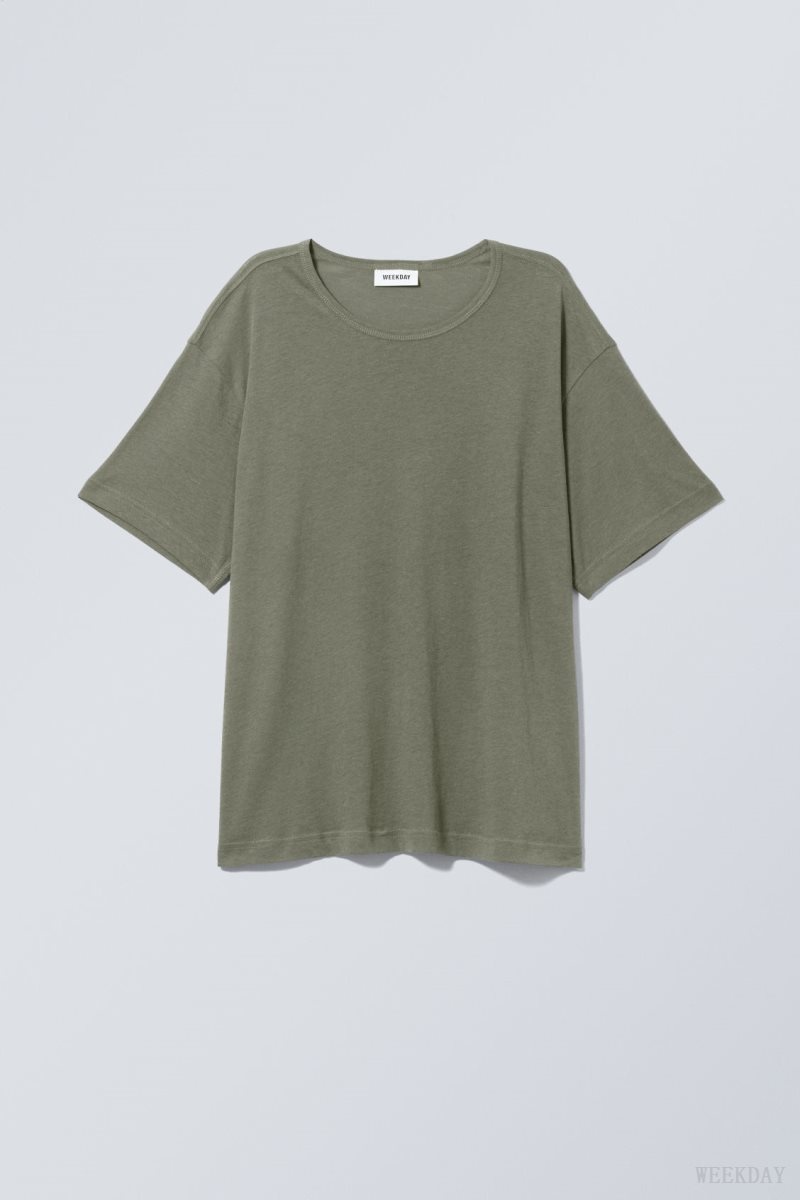 Weekday Boxy Relaxed T-shirt カーキ | JMWV2920