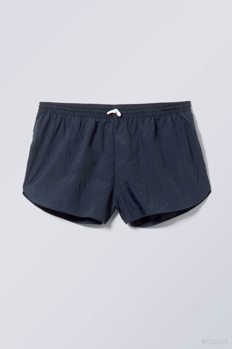 Weekday Chip Swim Shorts 暗青 | JJYT1077