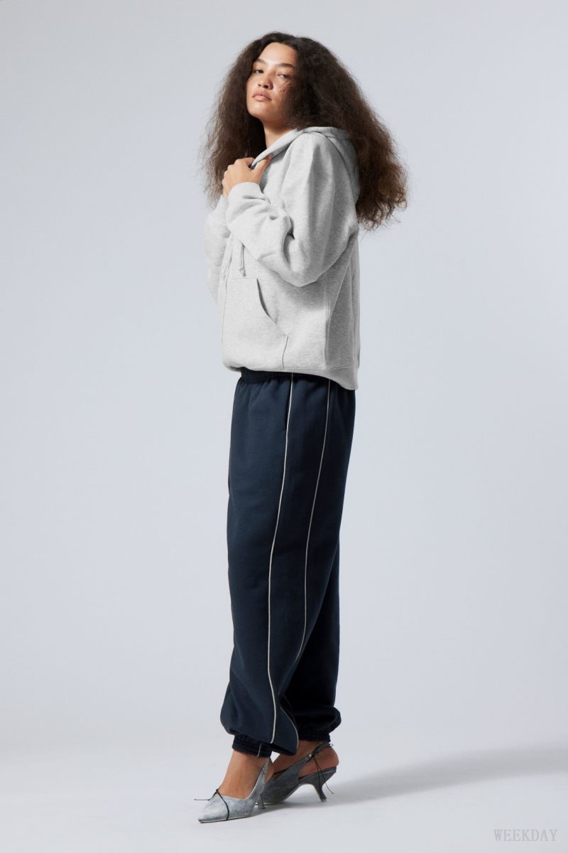 Weekday Even Piping Sweatpants 暗青 | VRXW8501