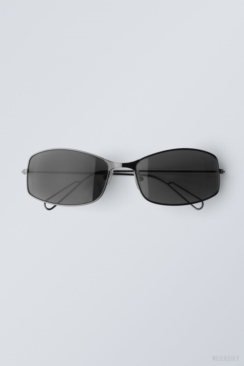 Weekday Flash Sunglasses 黒 | FJWE5623