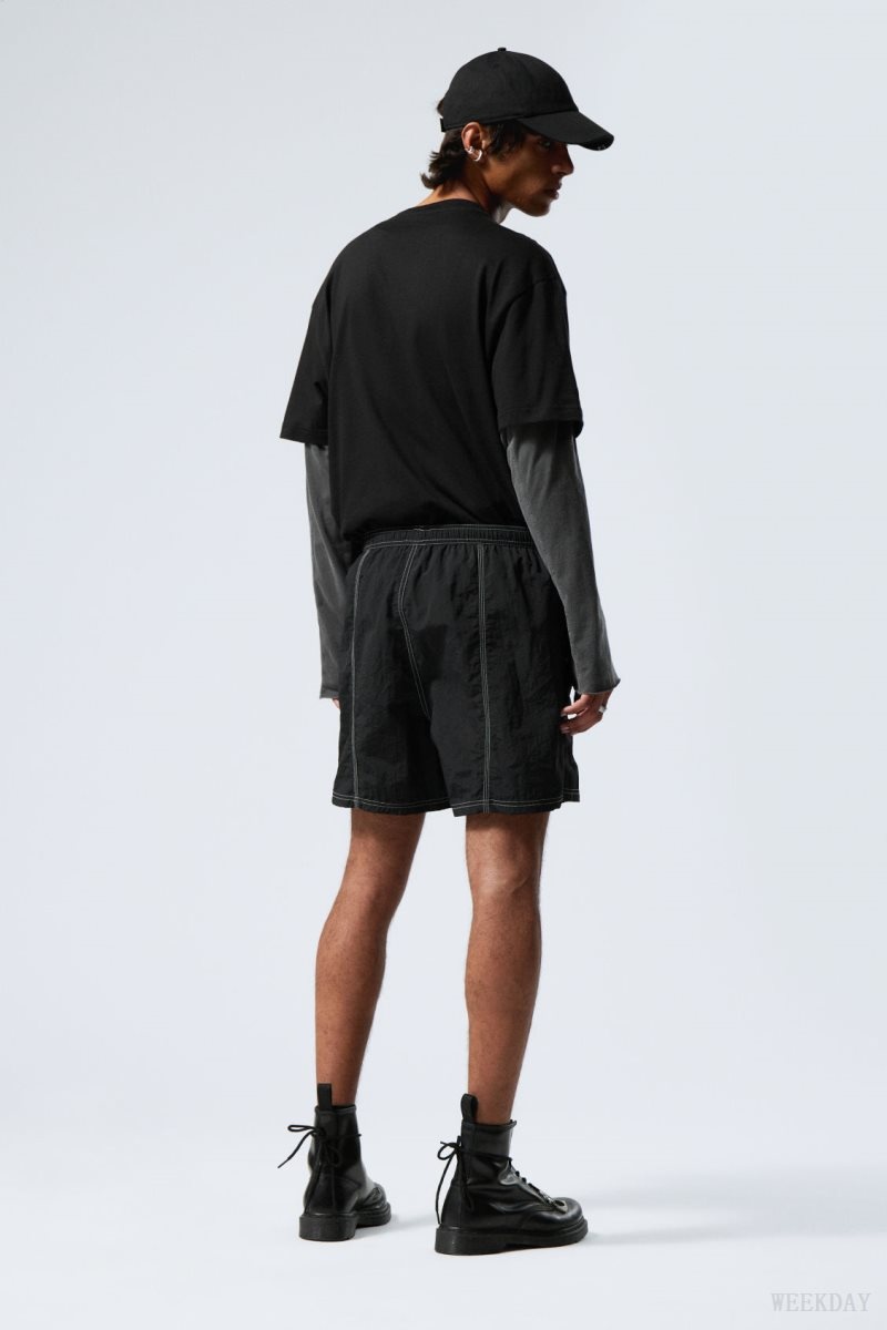 Weekday Fred Relaxed Shorts 黒 | UIXU9947