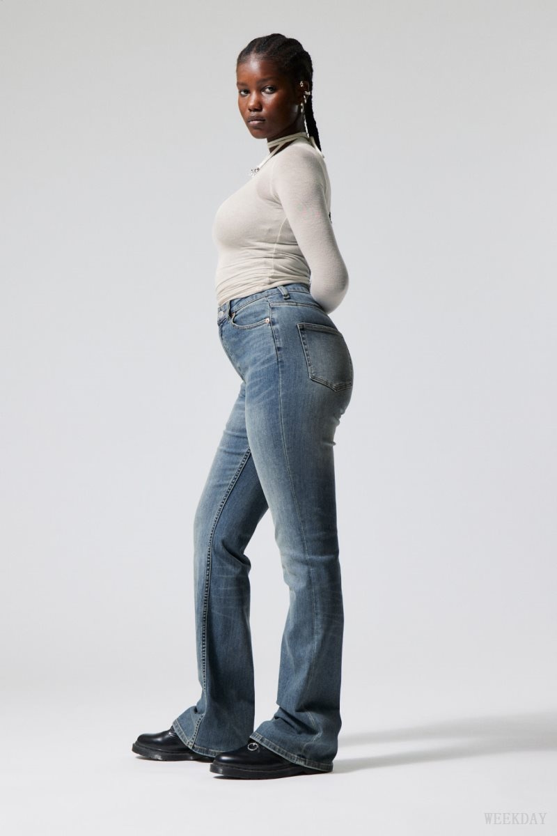 Weekday Glow Curve High Flared Jeans 青 | DGSB5620