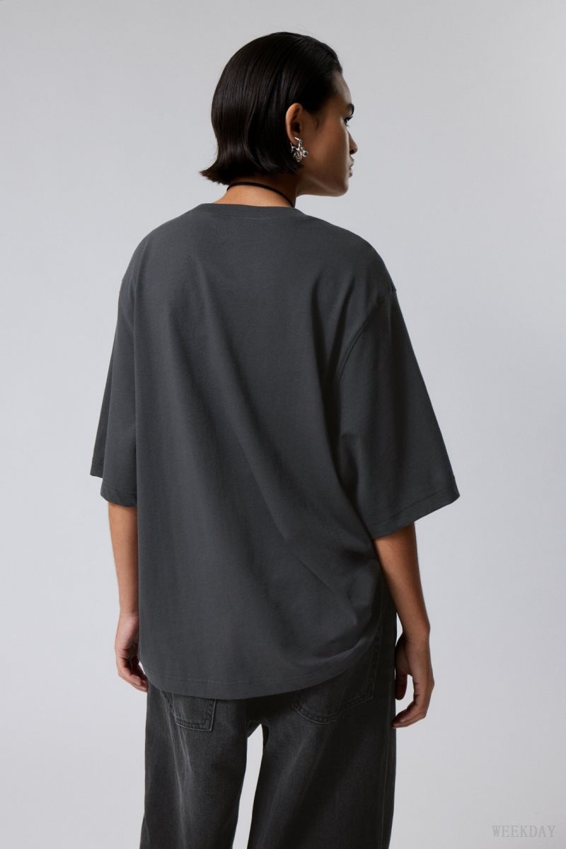 Weekday Loose Oversized Fit T-shirt 黒 | CYXQ7723