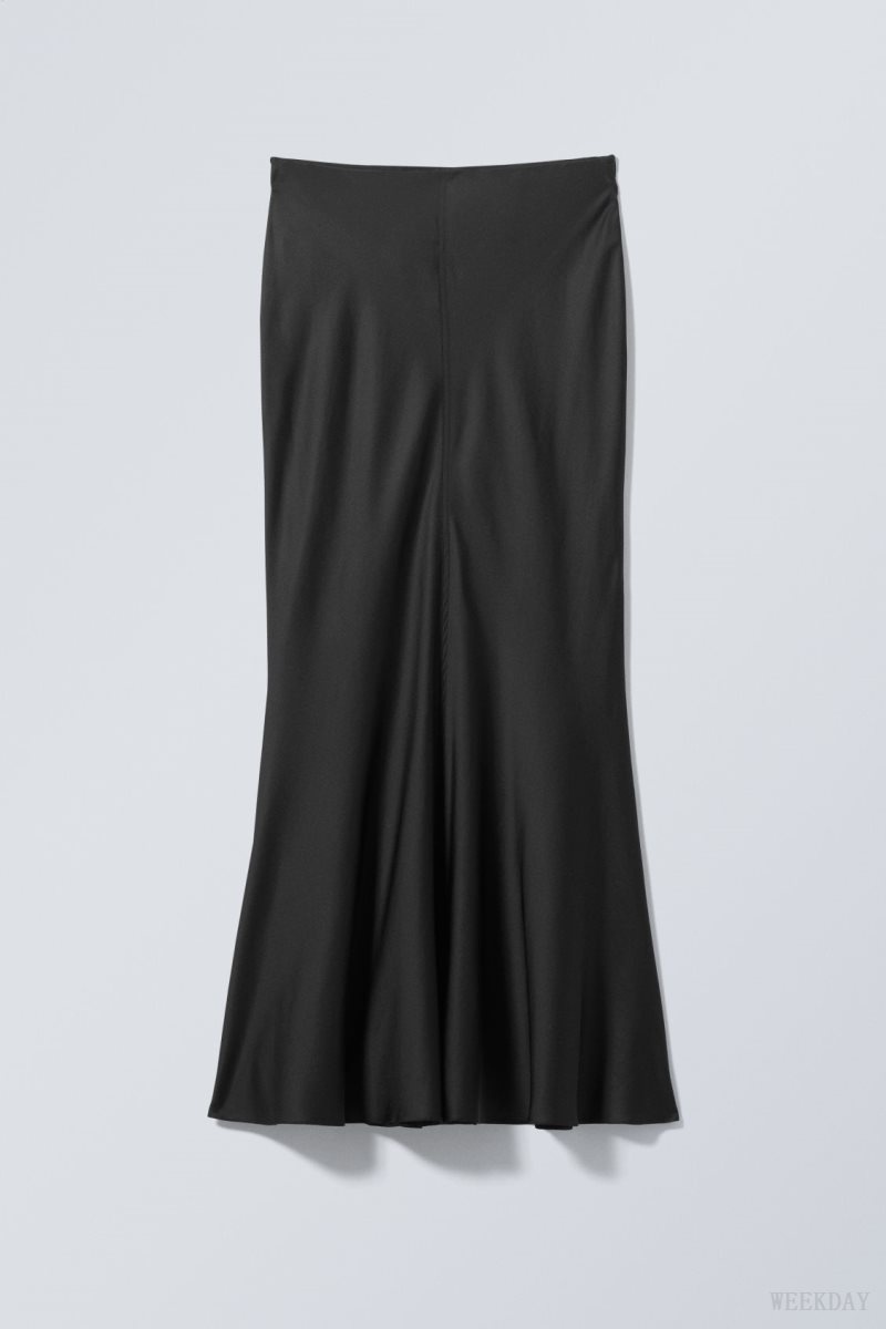 Weekday Paige Satin Long Skirt 黒 | EDVT2382