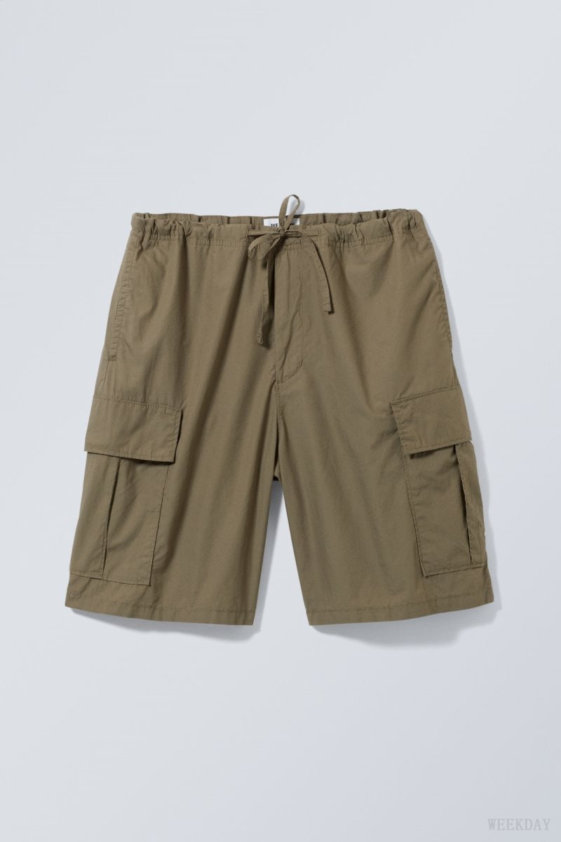 Weekday Parachute Loose Cargo Shorts カーキ | CJHR3018