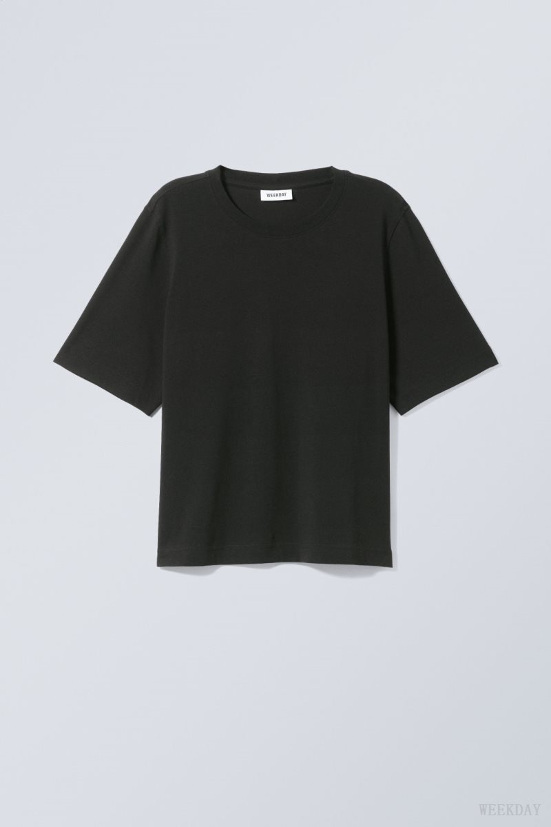 Weekday Perfect Boxy T-shirt 黒 | ZOIV3475