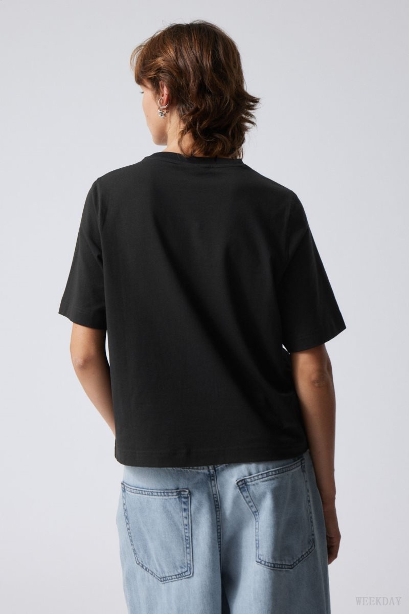 Weekday Perfect Boxy T-shirt 黒 | ZOIV3475