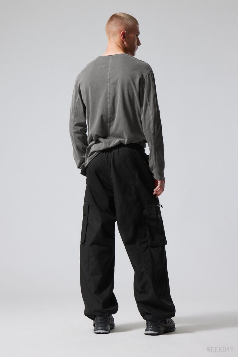 Weekday Piper Loose Cargo Trousers 黒 | ASHX0252