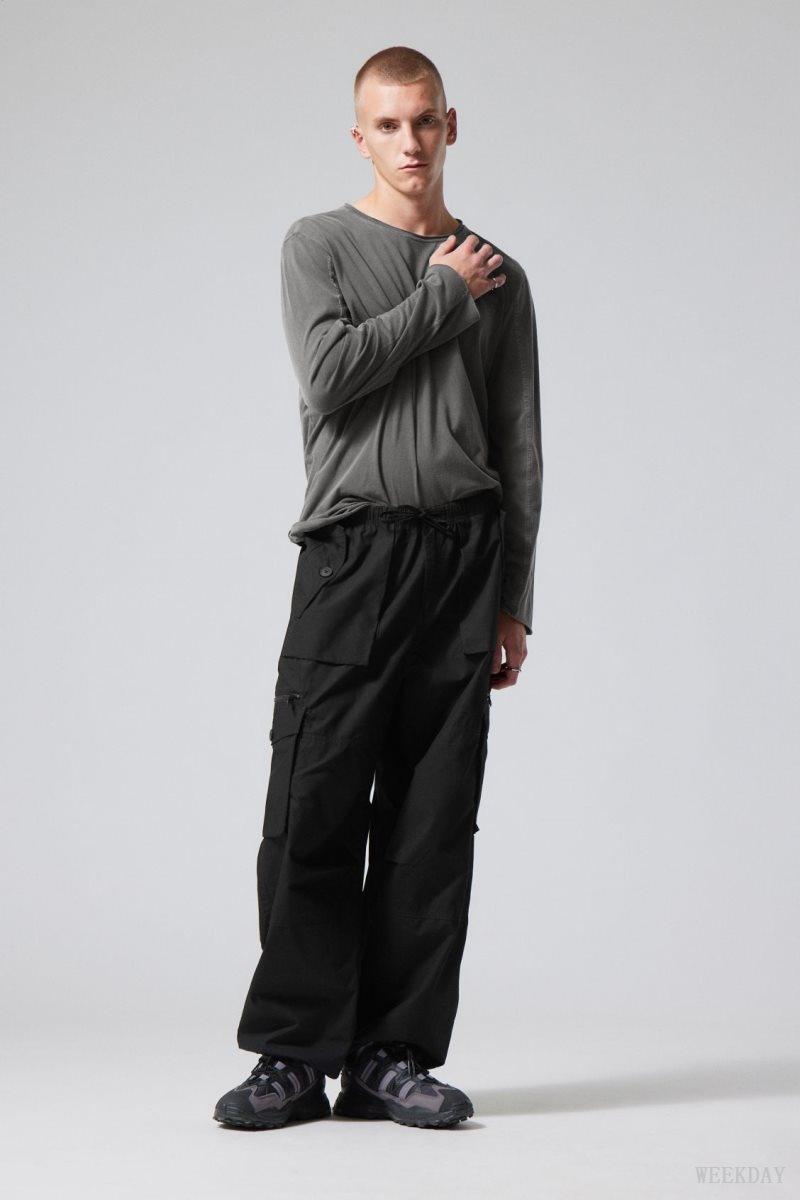 Weekday Piper Loose Cargo Trousers 黒 | ASHX0252