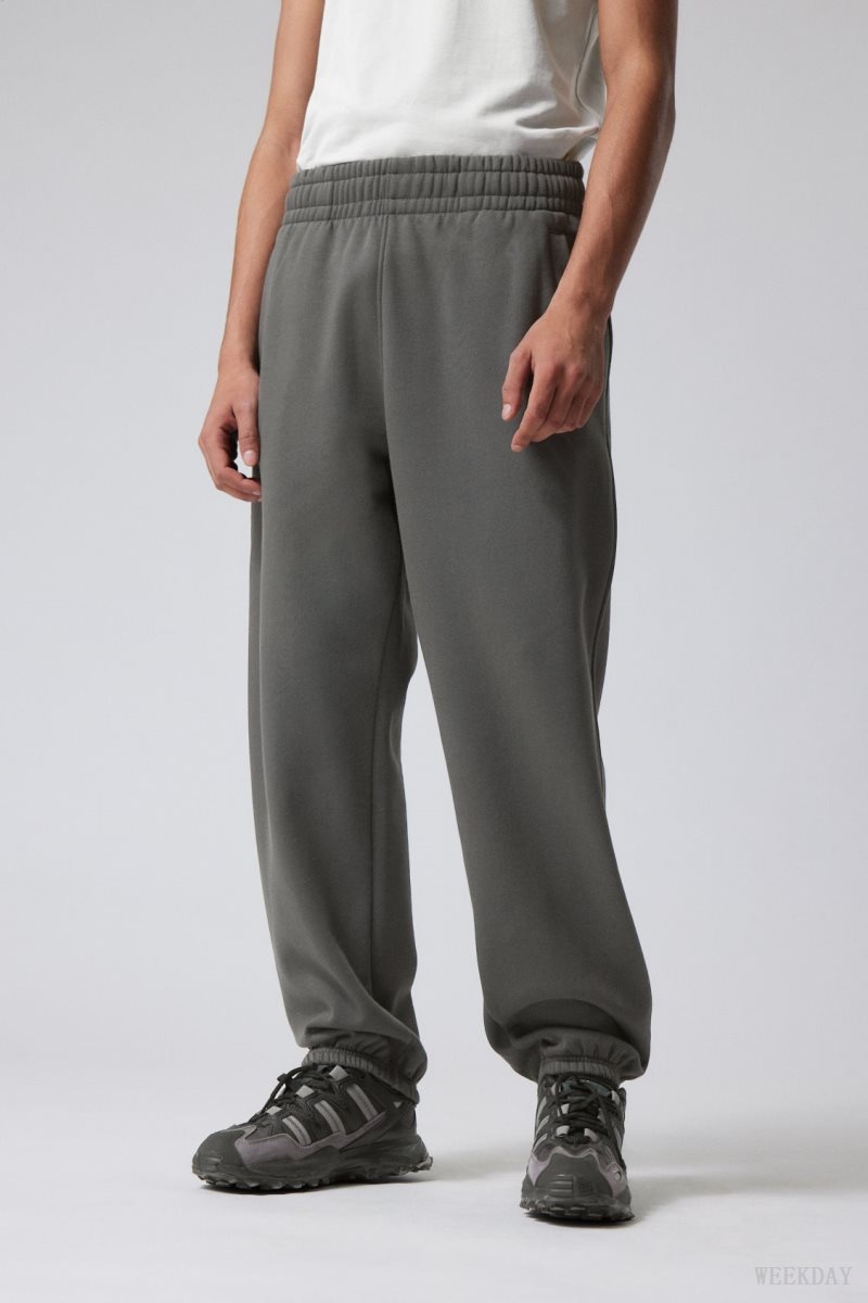 Weekday Relaxed Heavy Sweatpants 暗グレー | EIVM4607