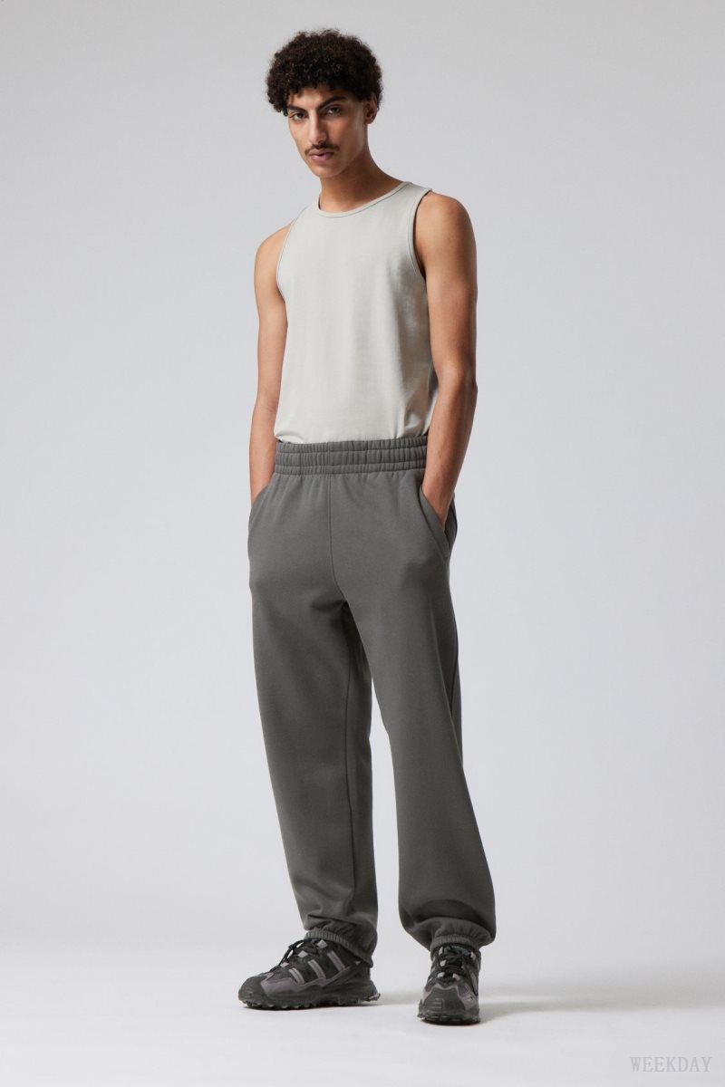 Weekday Relaxed Heavy Sweatpants 暗グレー | EIVM4607