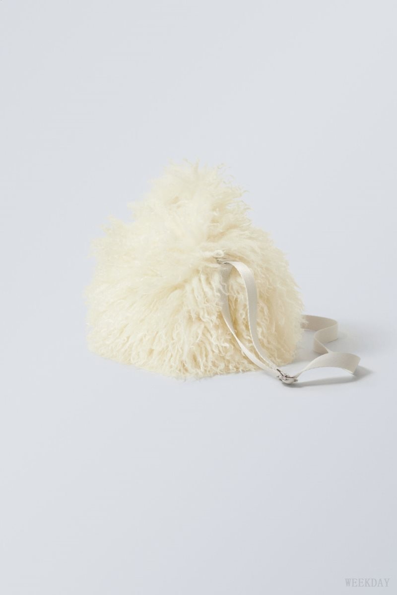 Weekday Small Faux Fur Bag ライト | BNLS2961