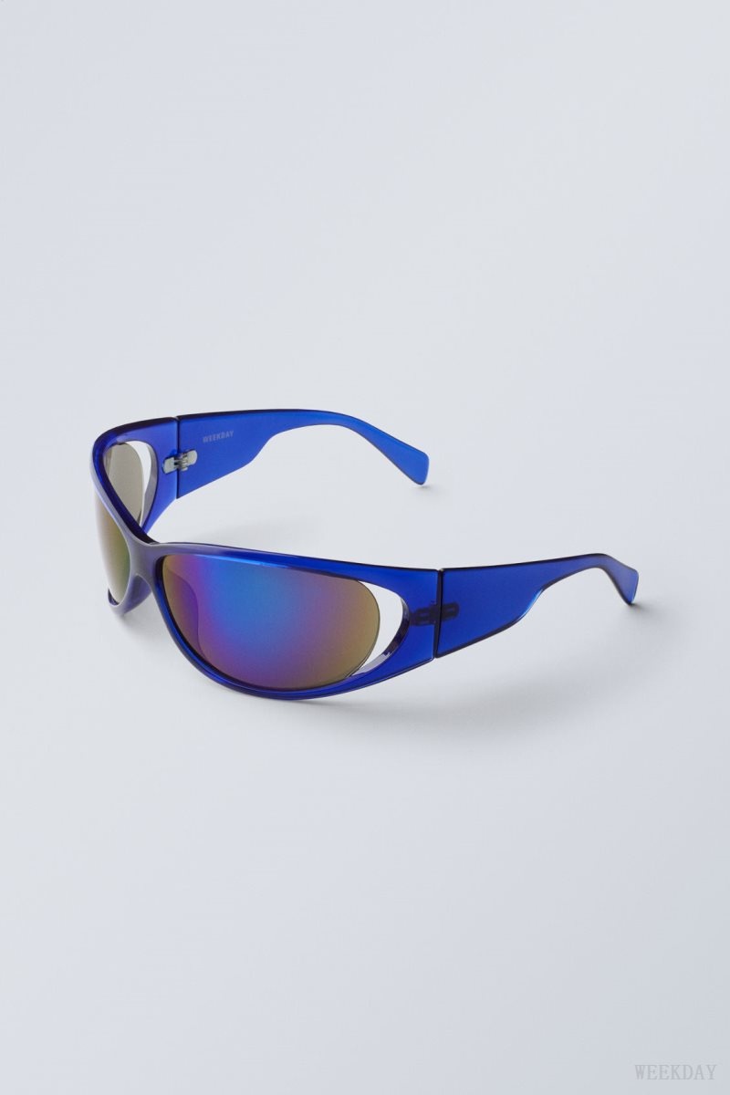 Weekday Strike Sunglasses 青 | WCTN3266