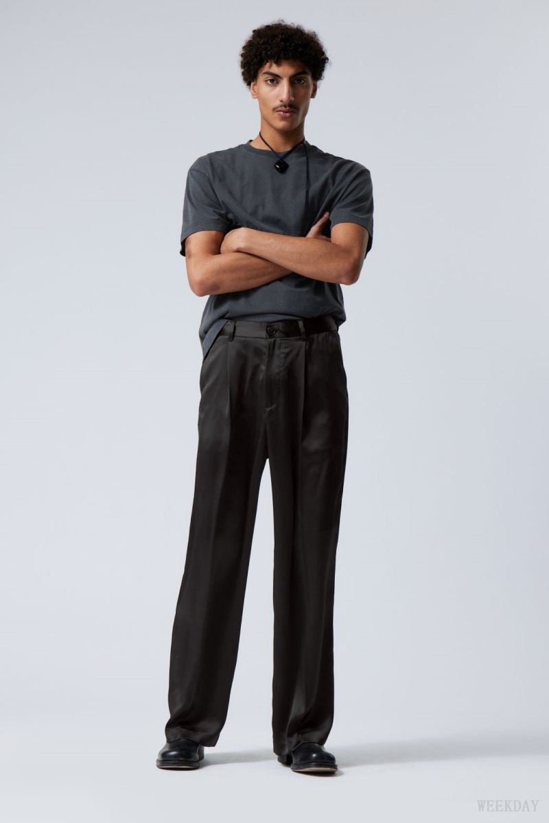 Weekday Uno Loose Shiny Trousers 黒 | DAFF4107