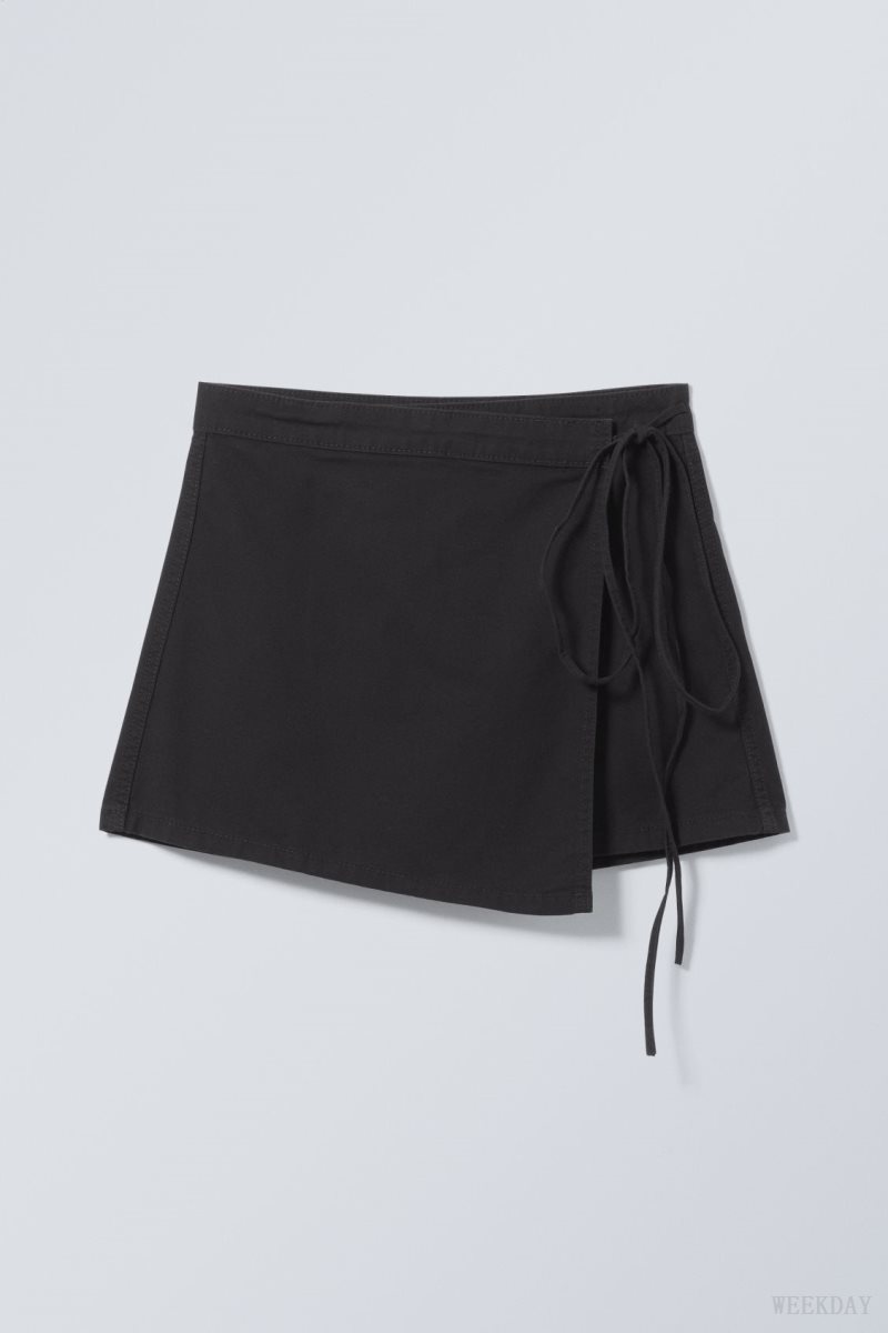 Weekday Wrap Mini Skirt 黒 | UVYY6137